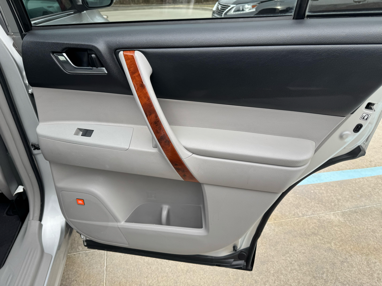 Toyota Highlander  2013