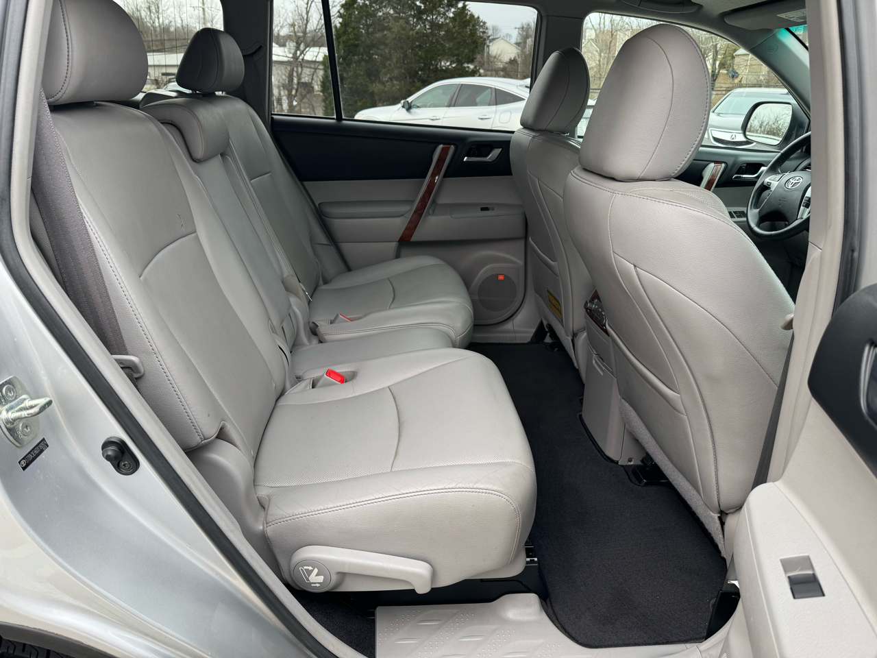 Toyota Highlander  2013