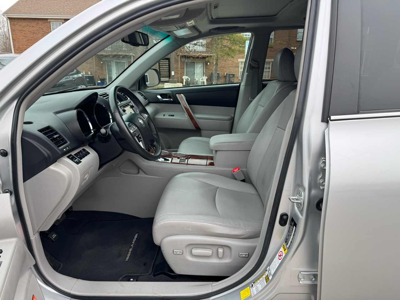 Toyota Highlander  2013