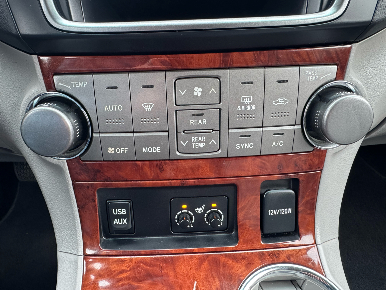 Toyota Highlander  2013