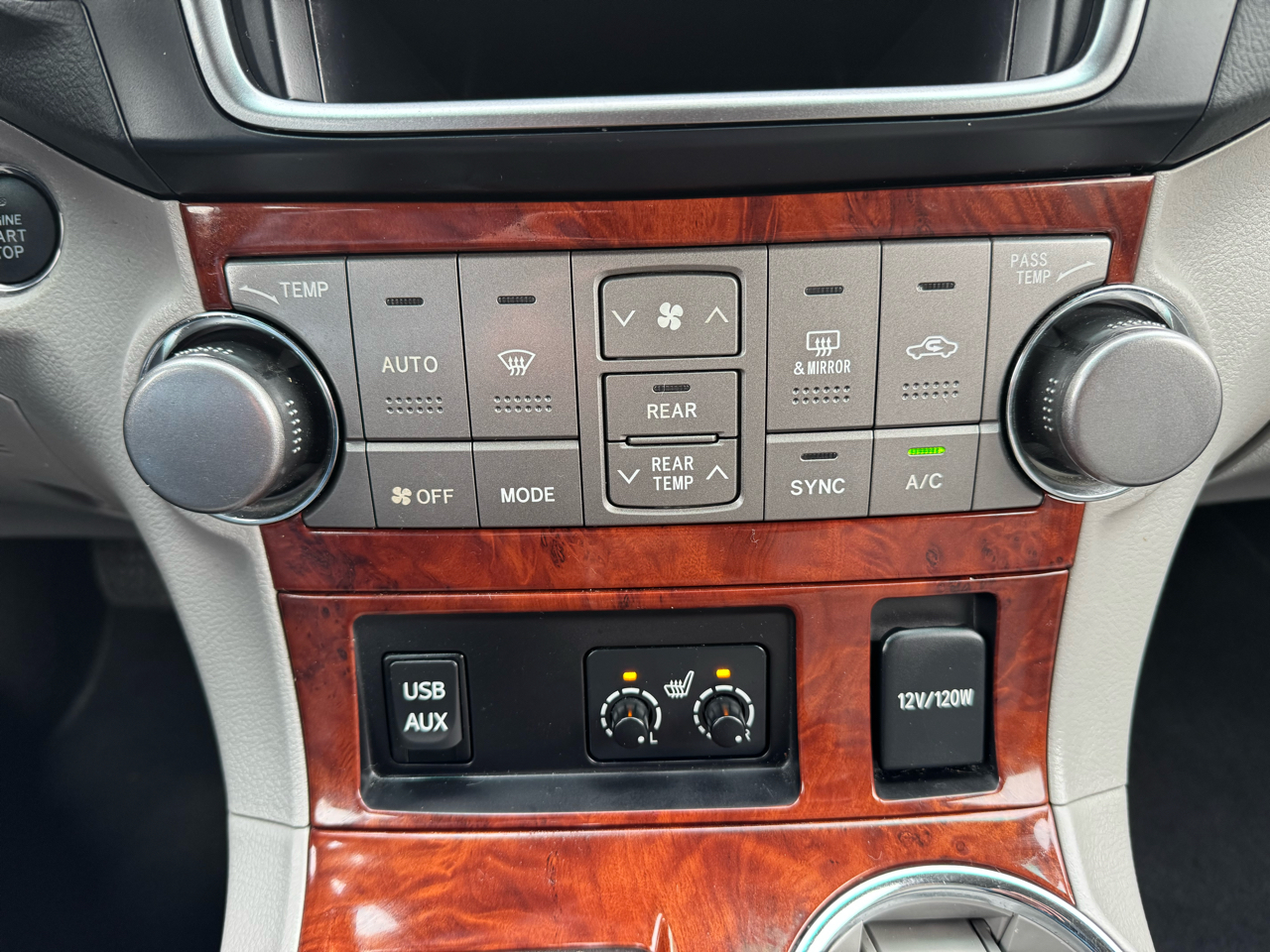 Toyota Highlander  2013