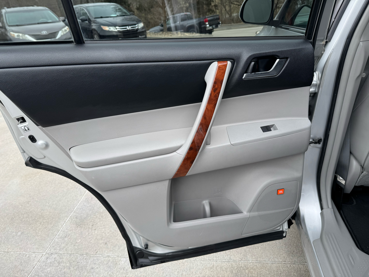 Toyota Highlander  2013