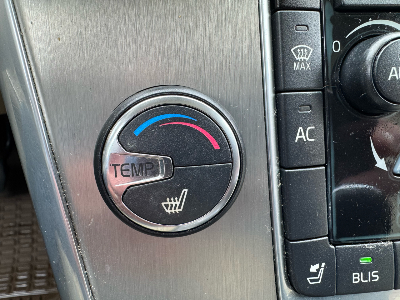 Volvo XC60 AWD 4dr T6 2013