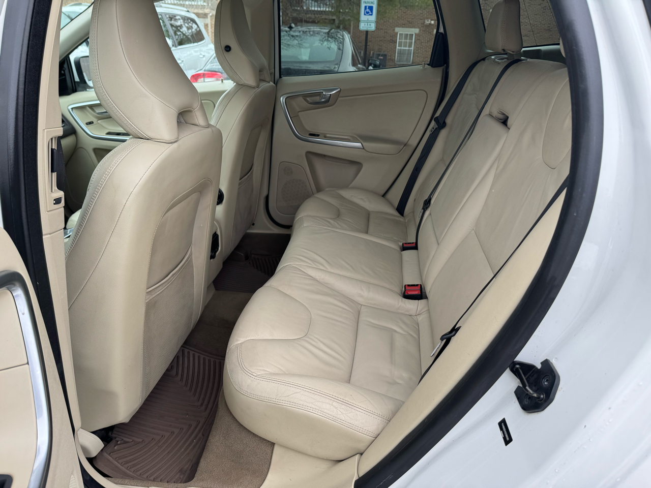 Volvo XC60 AWD 4dr T6 2013