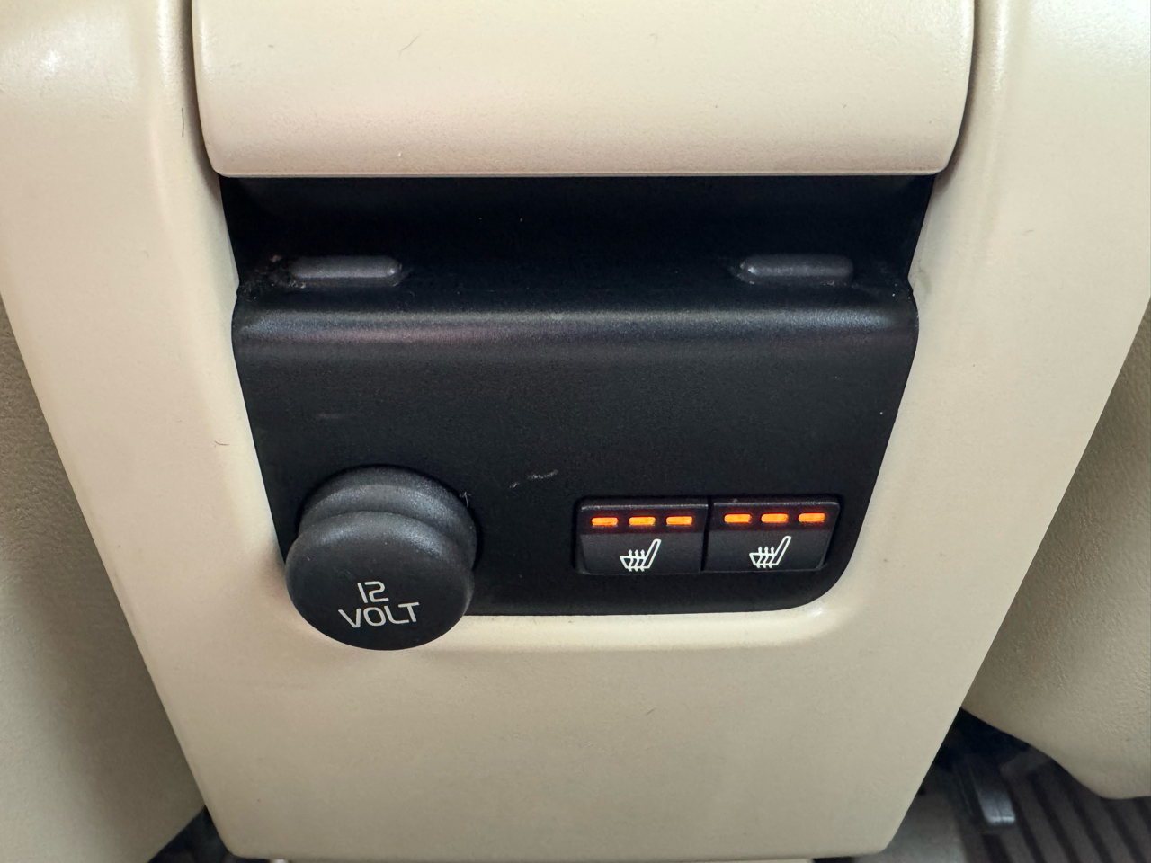 Volvo XC60 AWD 4dr T6 2013