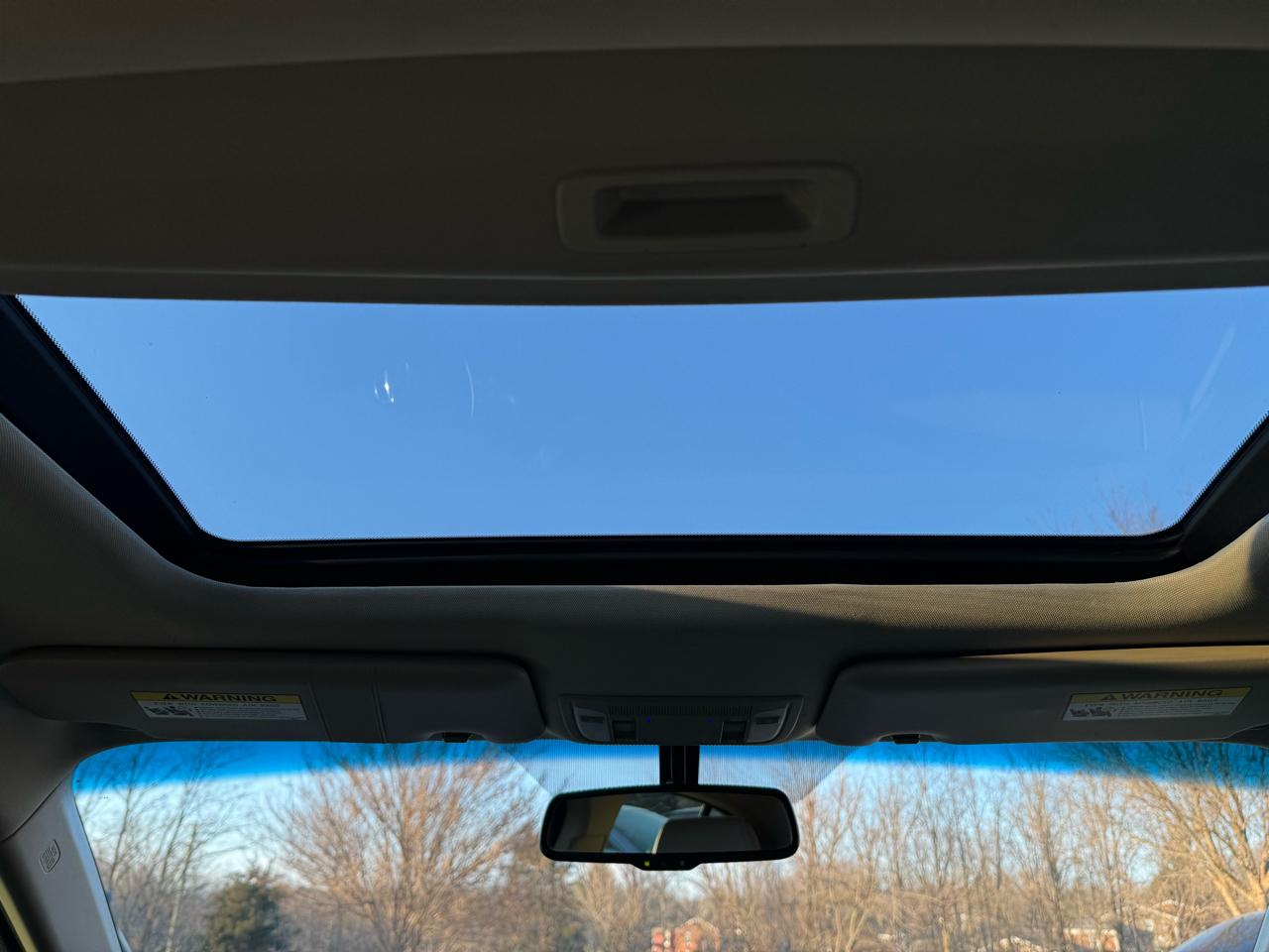 Acura ILX 4dr Sdn 2.0L Premium Pkg 2013