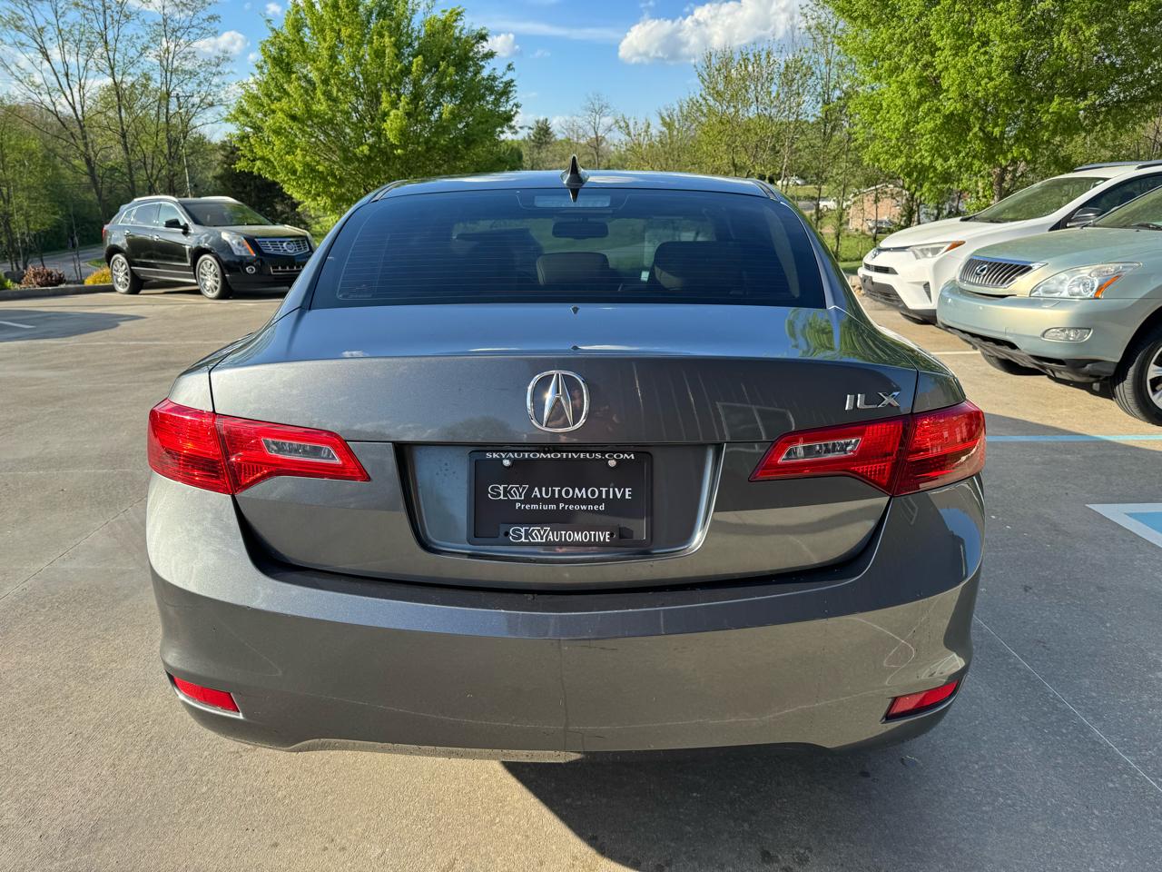 Acura ILX 4dr Sdn 2.0L Premium Pkg 2013