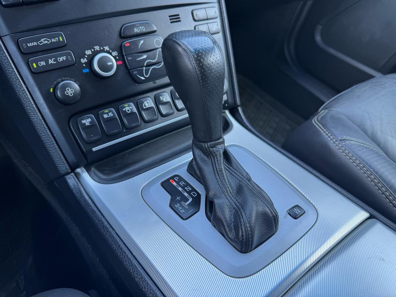 Volvo XC90 AWD 4dr R-Design 2014