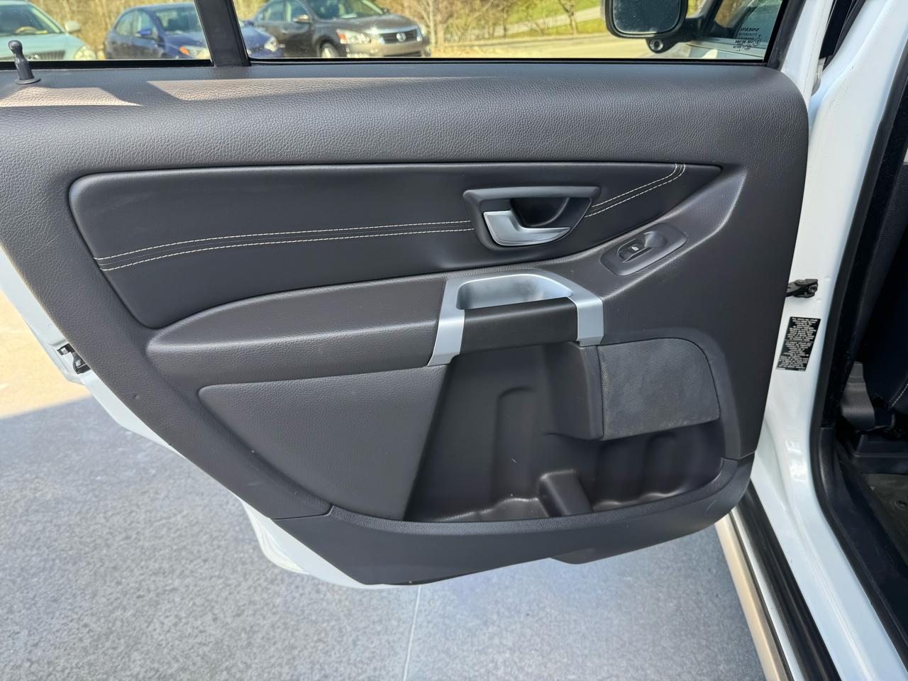 Volvo XC90 AWD 4dr R-Design 2014