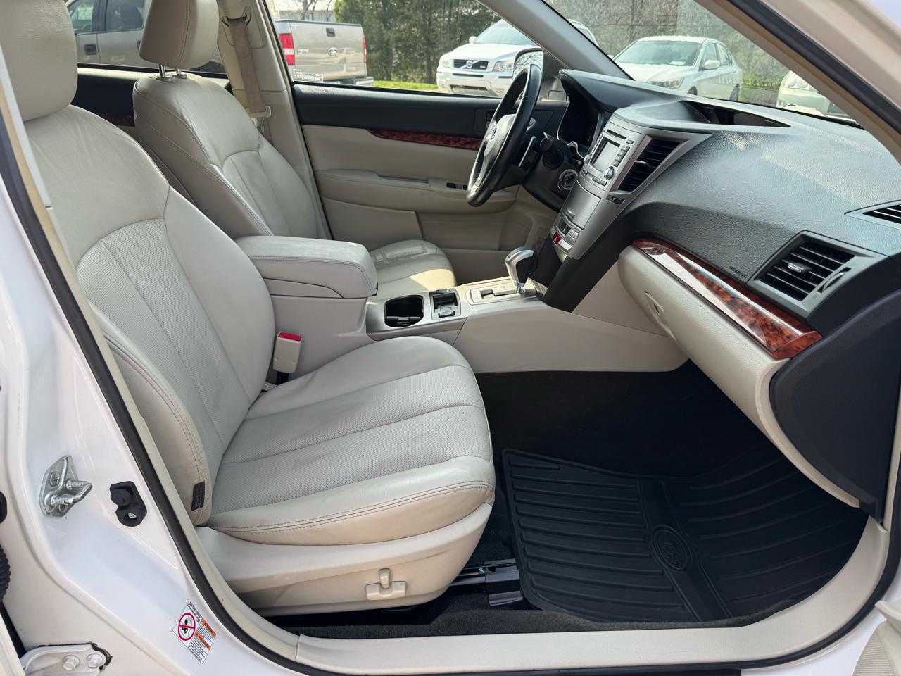 Subaru Outback 4dr Wgn H4 Auto 2.5i Limited 2012