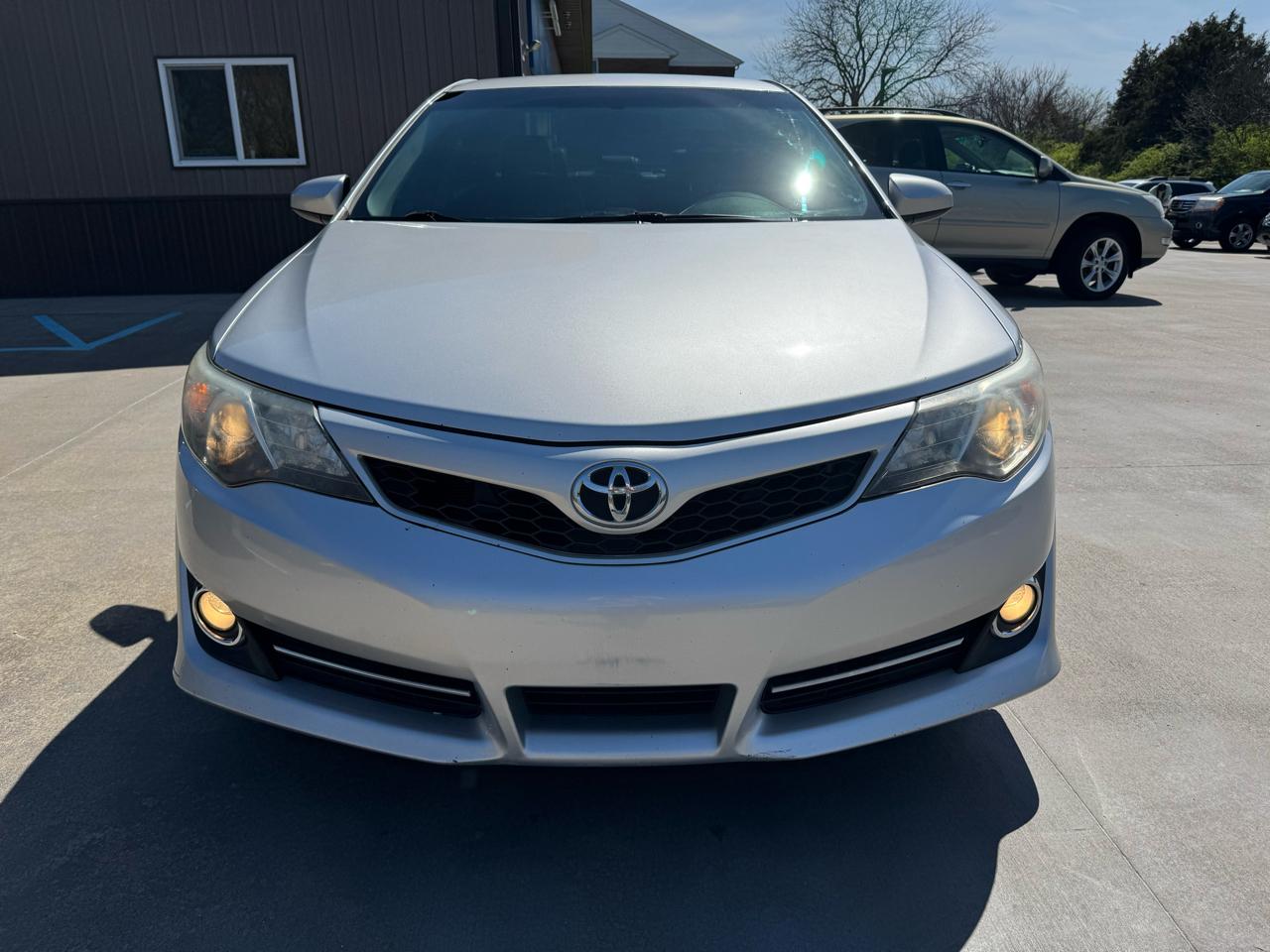Toyota Camry  2014