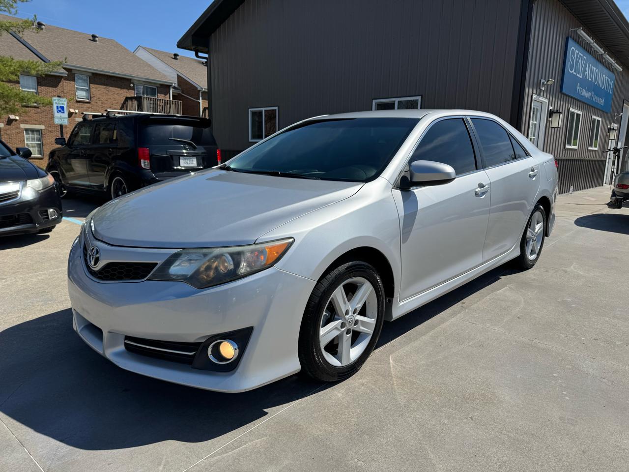 Toyota Camry  2014