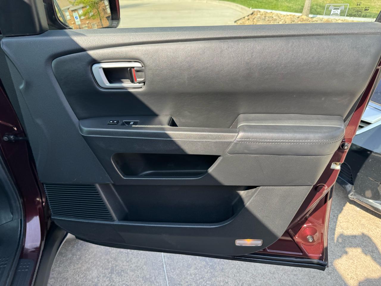 Honda Pilot 4WD 4dr Touring w/RES & Navi 2010