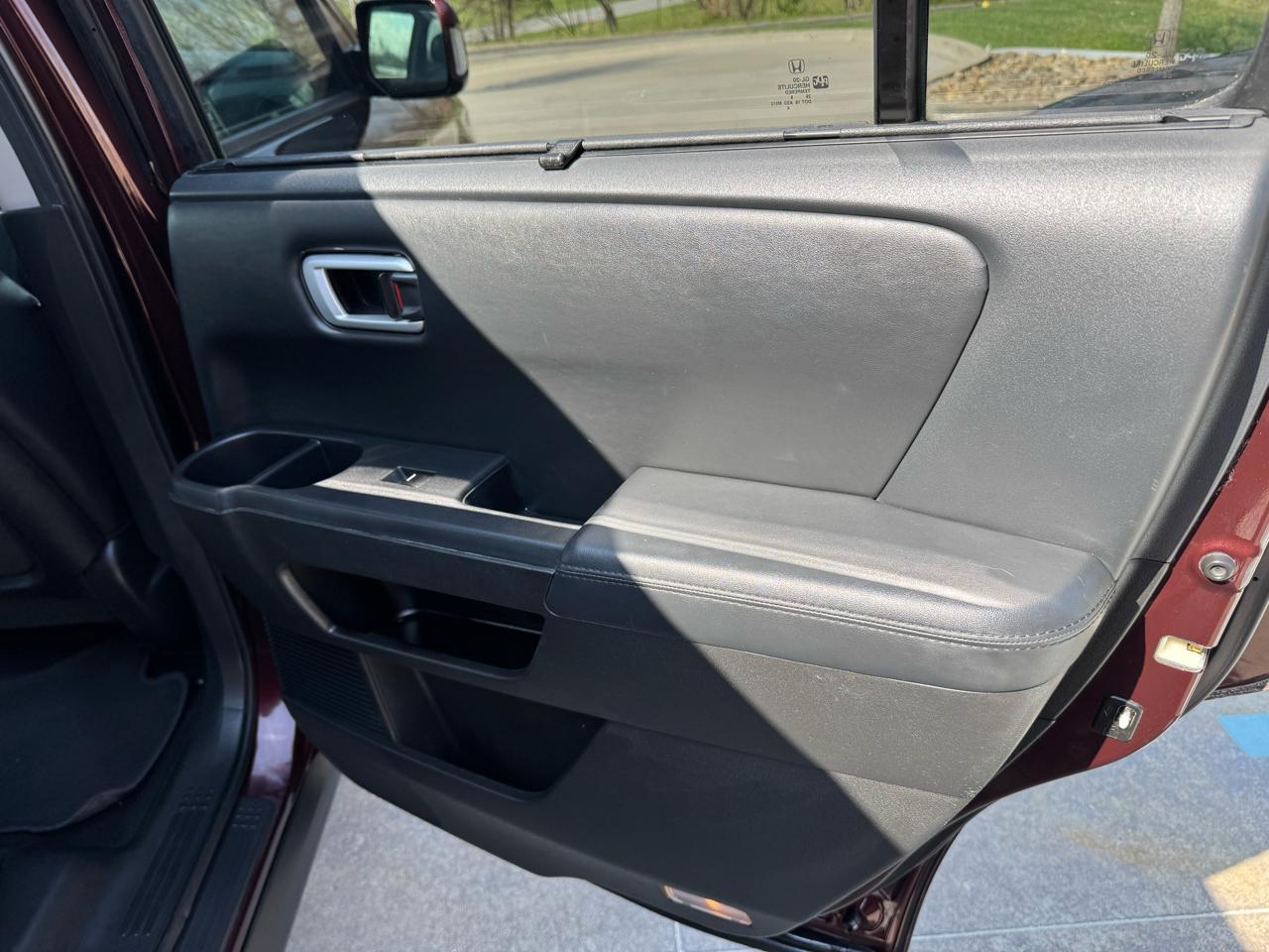 Honda Pilot 4WD 4dr Touring w/RES & Navi 2010