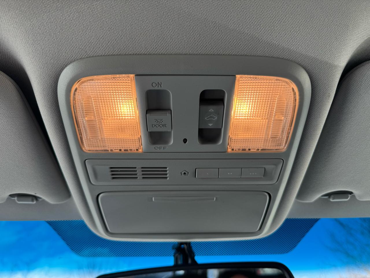 Honda Pilot 4WD 4dr Touring w/RES & Navi 2010