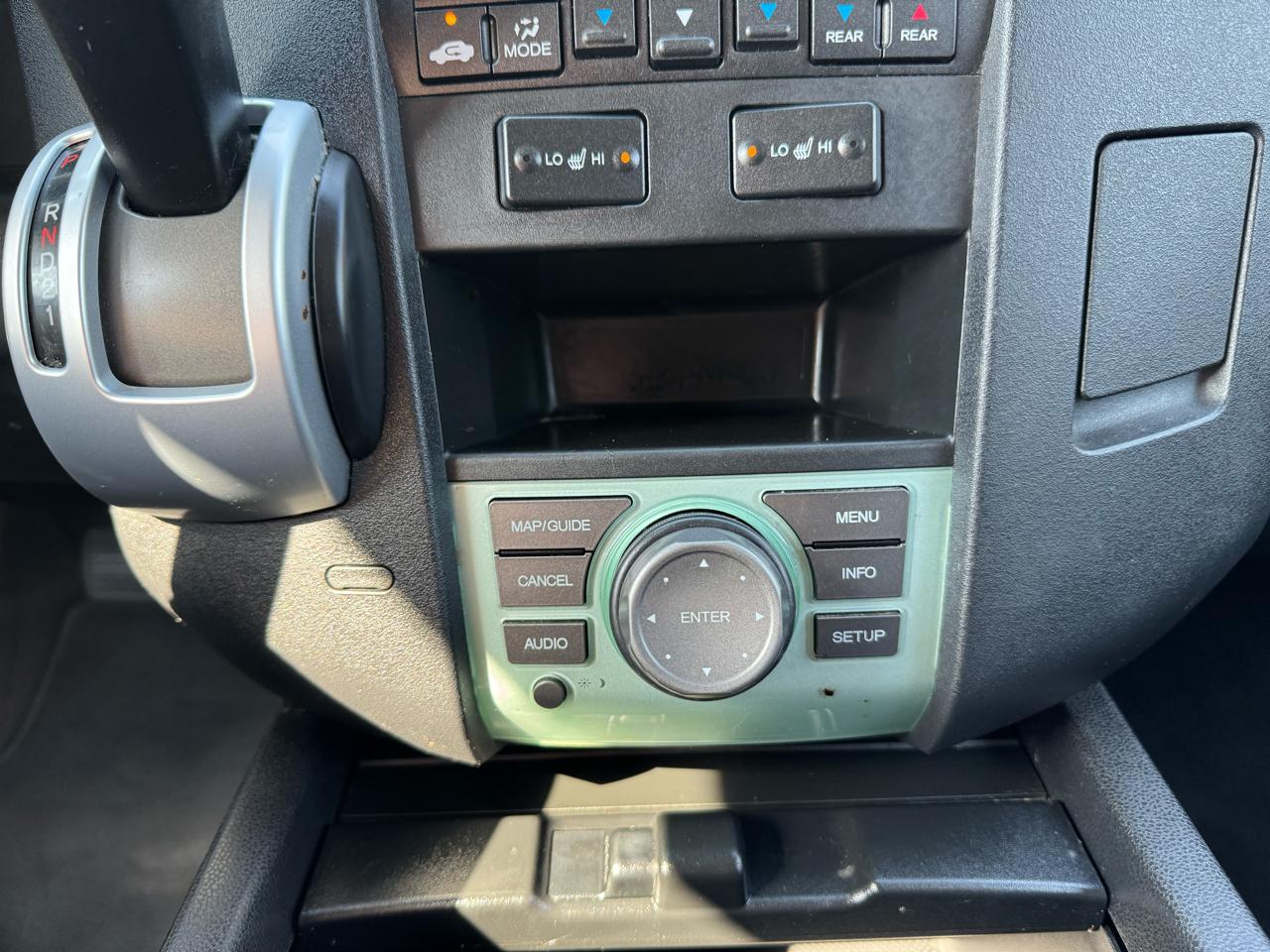 Honda Pilot 4WD 4dr Touring w/RES & Navi 2010