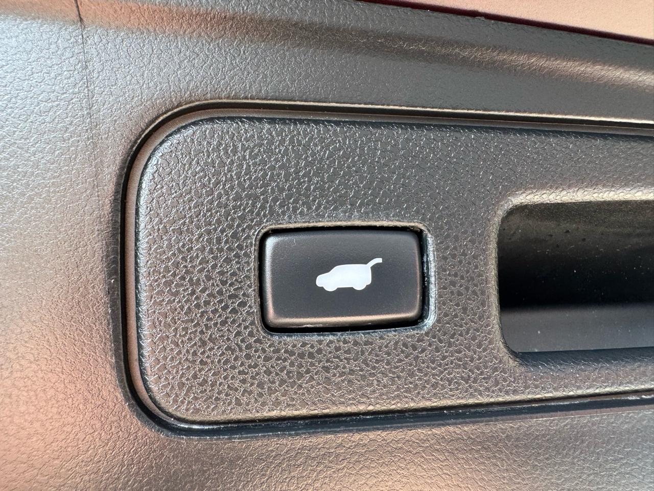 Honda Pilot 4WD 4dr Touring w/RES & Navi 2010