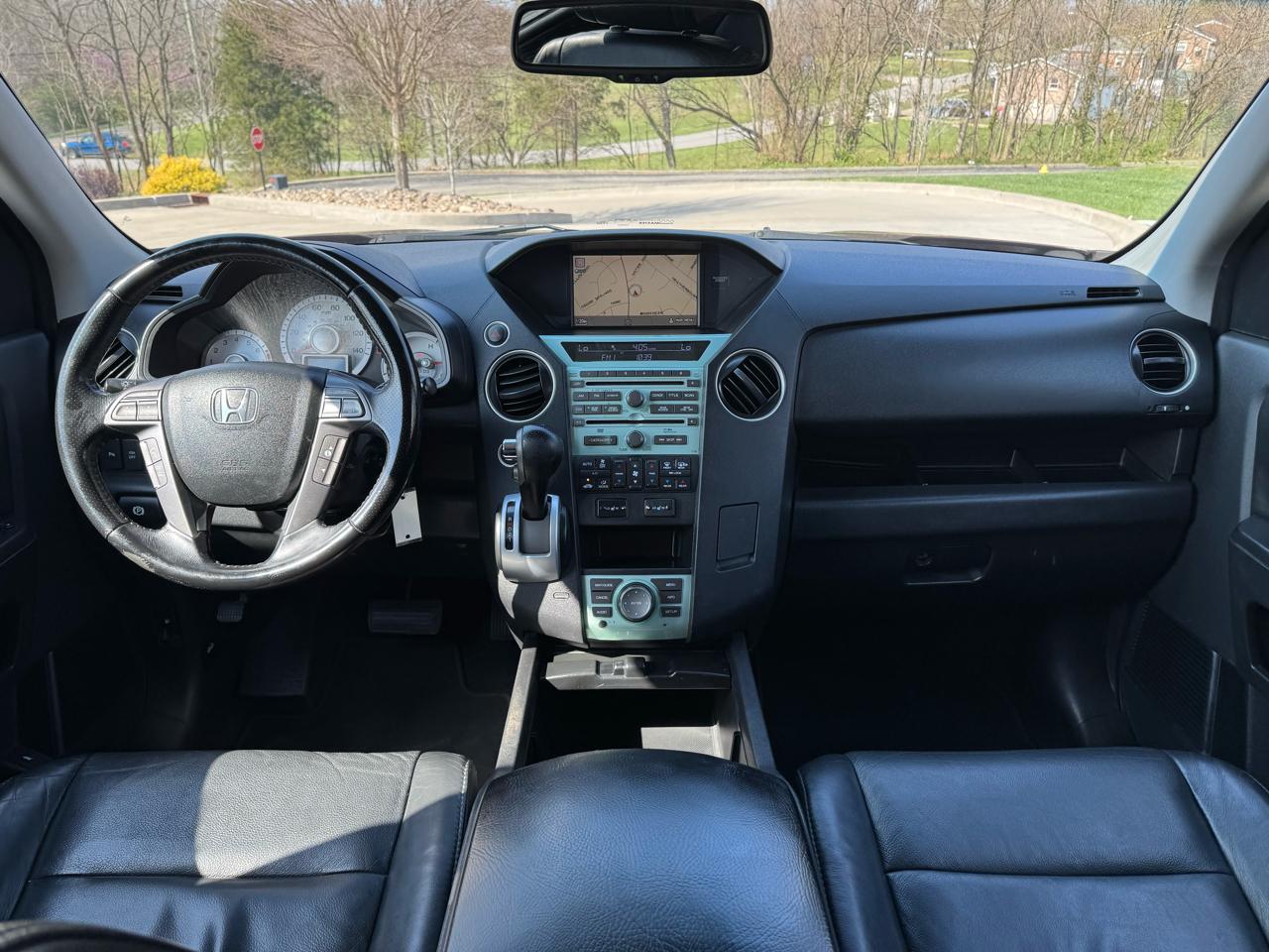 Honda Pilot 4WD 4dr Touring w/RES & Navi 2010