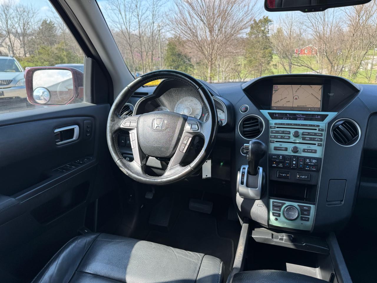 Honda Pilot 4WD 4dr Touring w/RES & Navi 2010