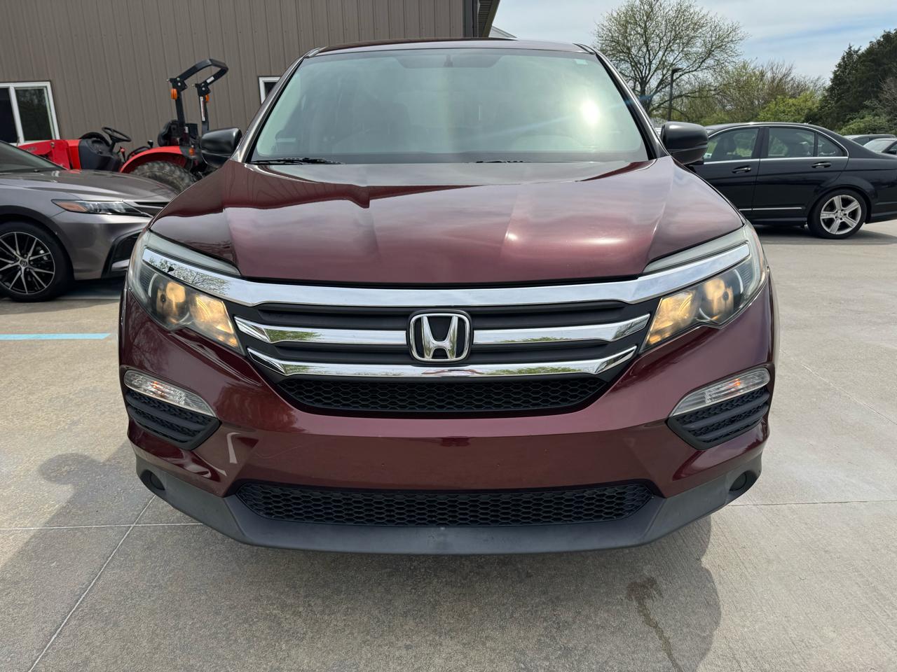 Honda Pilot LX AT 2018