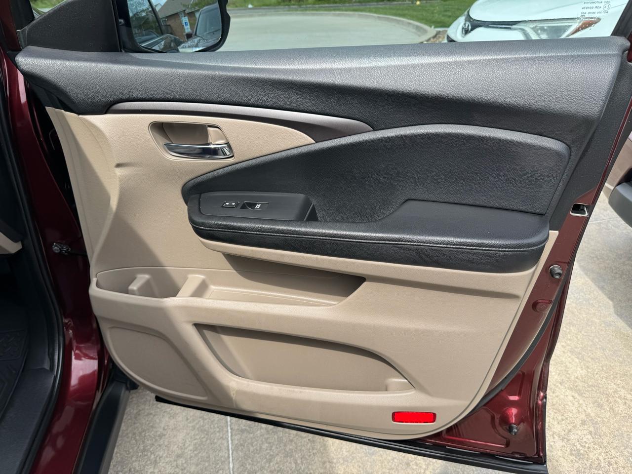 Honda Pilot LX AT 2018