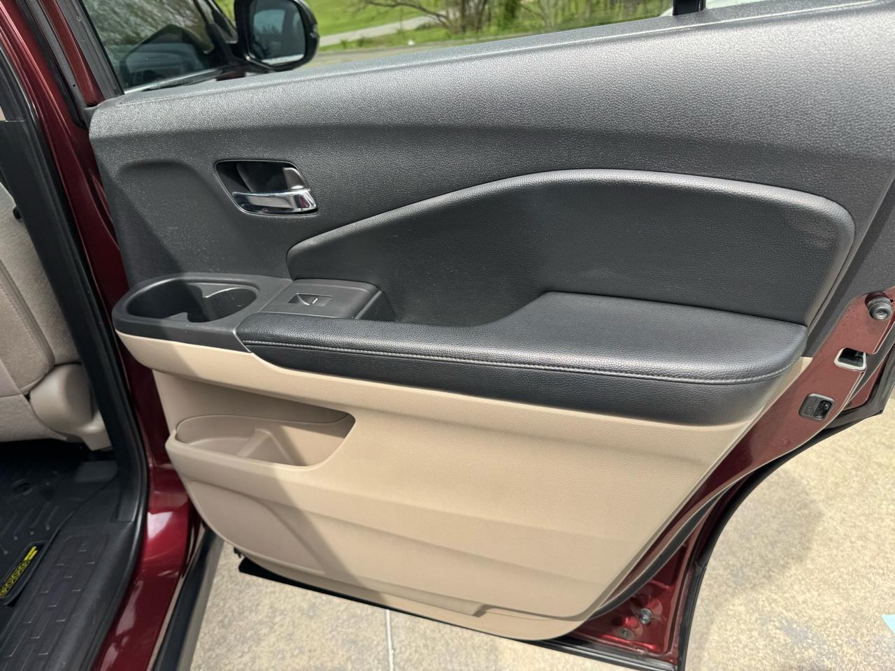 Honda Pilot LX AT 2018