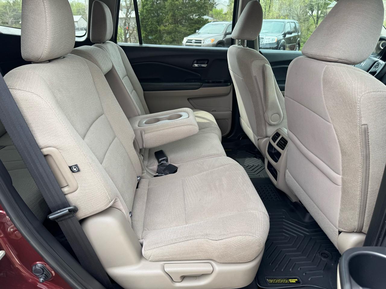 Honda Pilot LX AT 2018