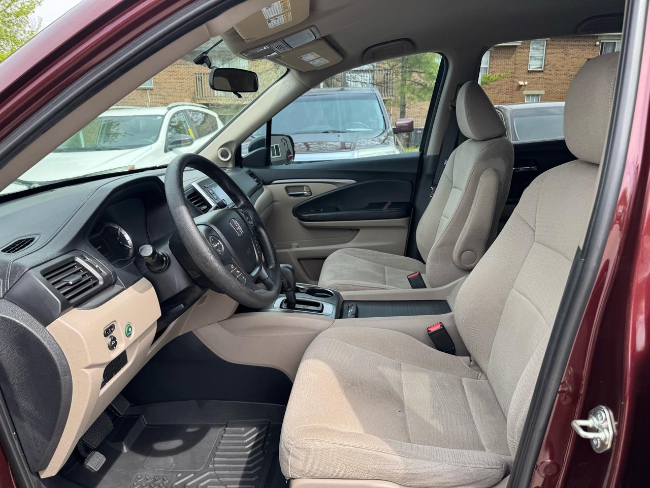 Honda Pilot LX AT 2018