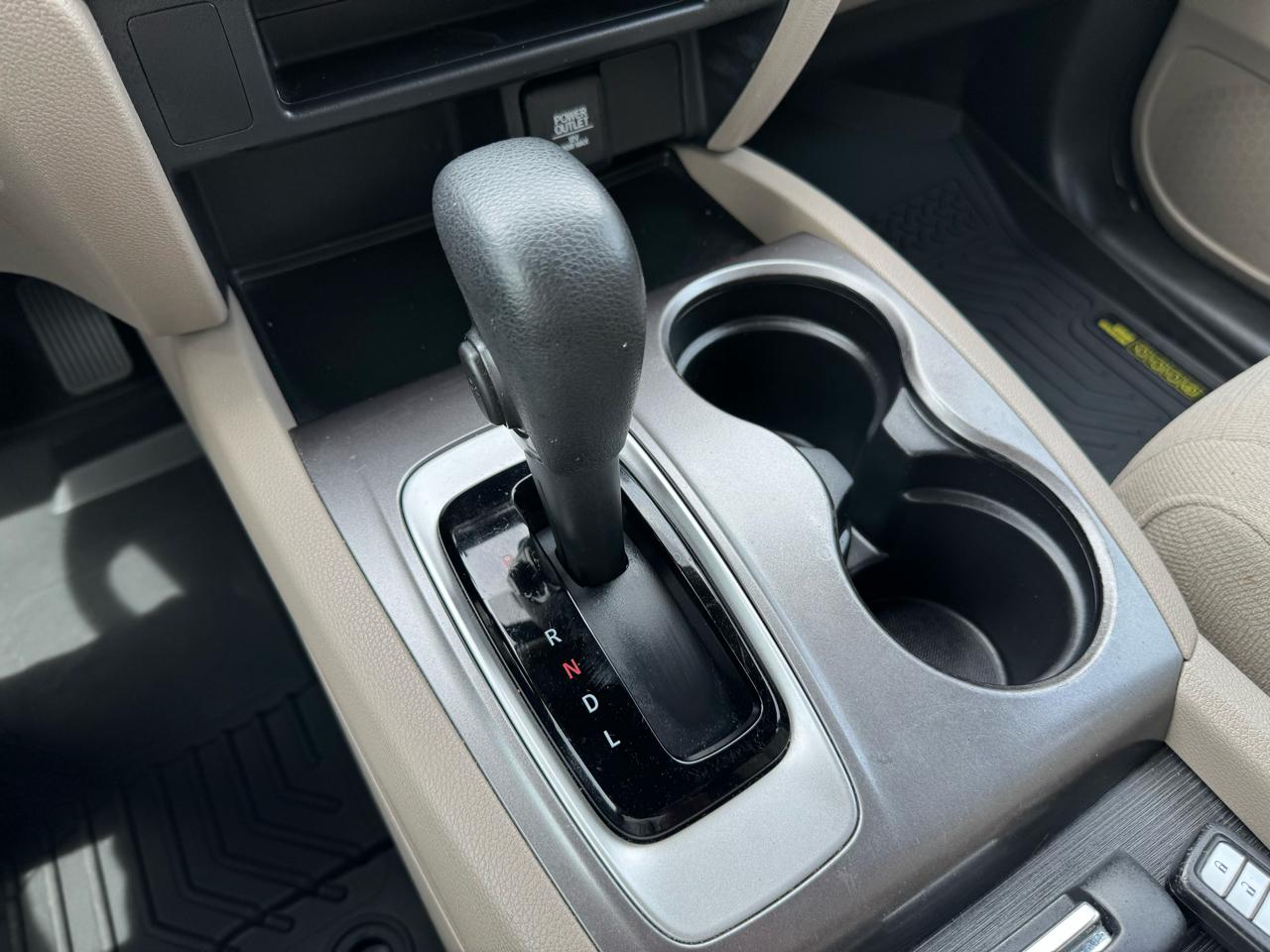 Honda Pilot LX AT 2018