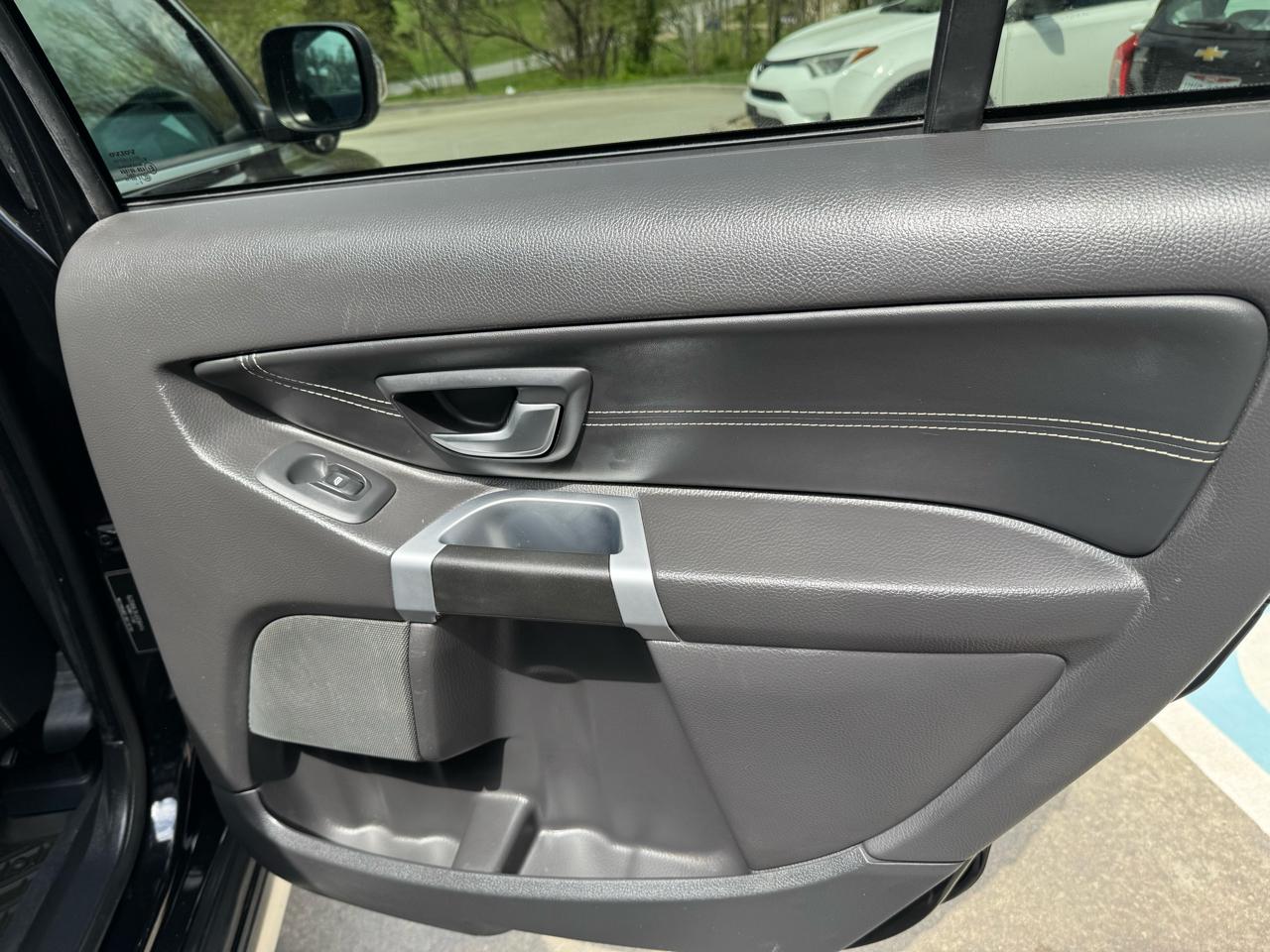 Volvo XC90 FWD 4dr R-Design 2014