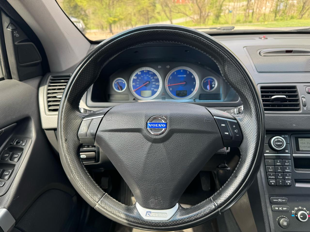 Volvo XC90 FWD 4dr R-Design 2014