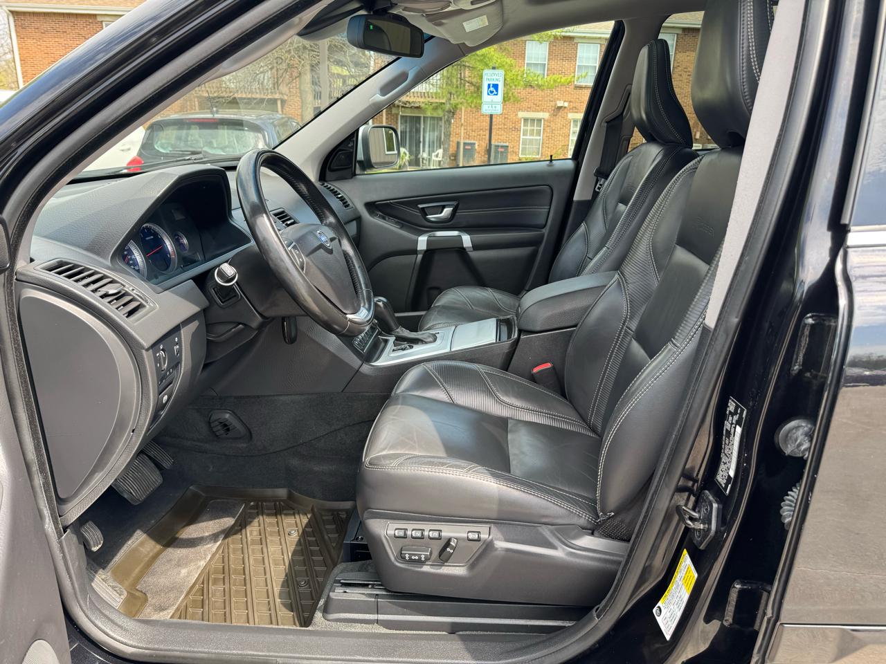 Volvo XC90 FWD 4dr R-Design 2014