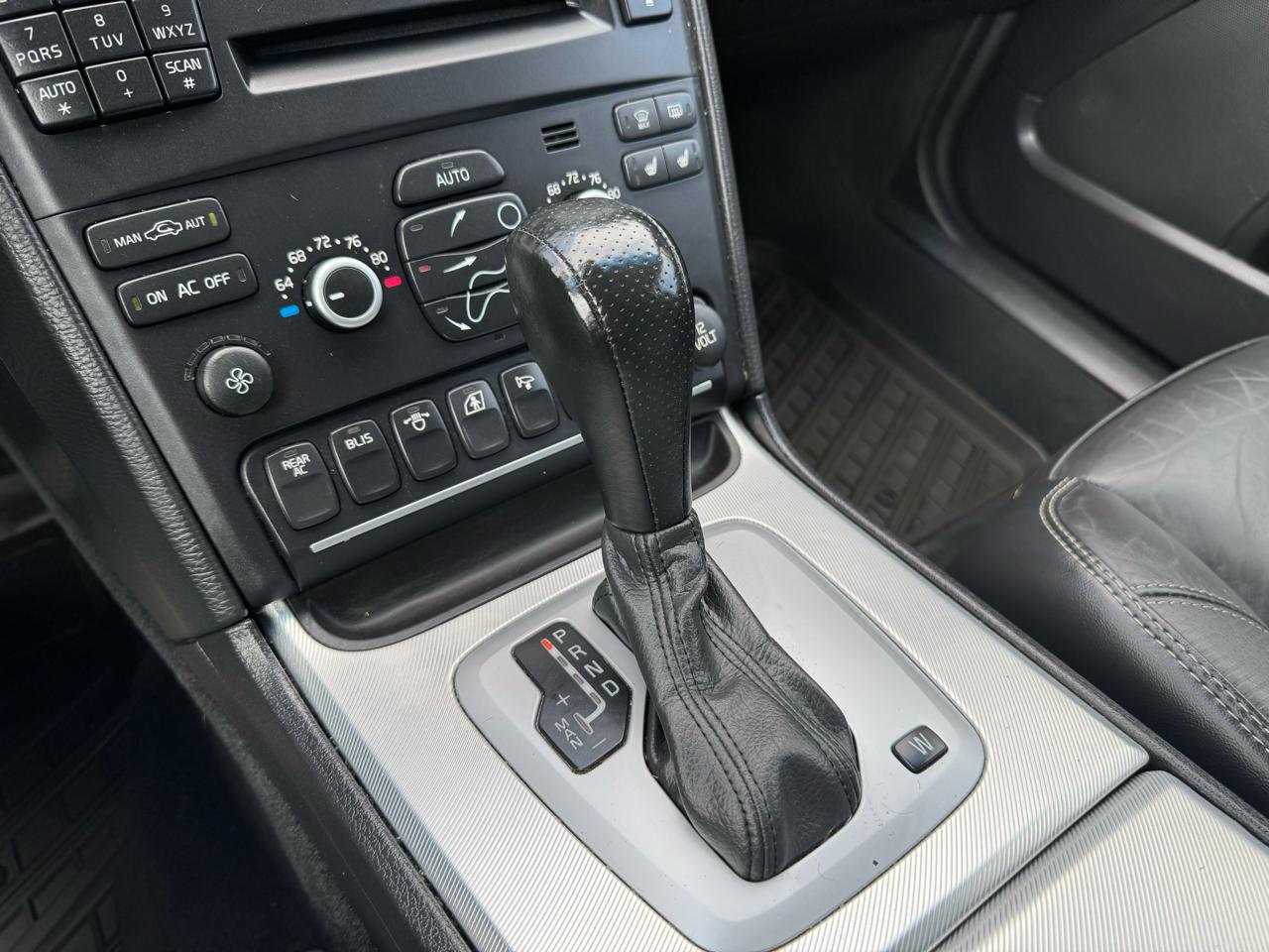 Volvo XC90 FWD 4dr R-Design 2014