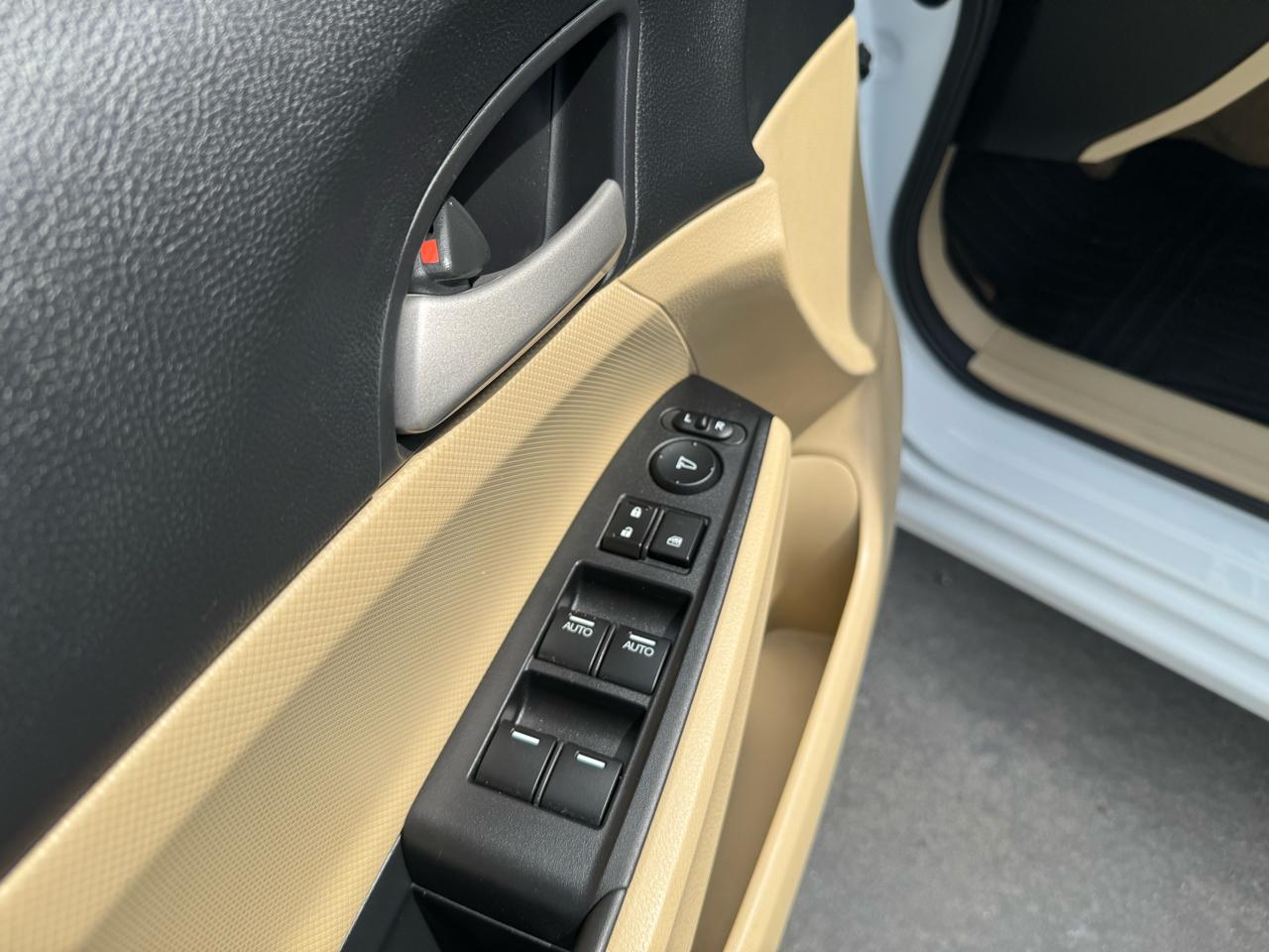 Honda Accord Sdn  2012