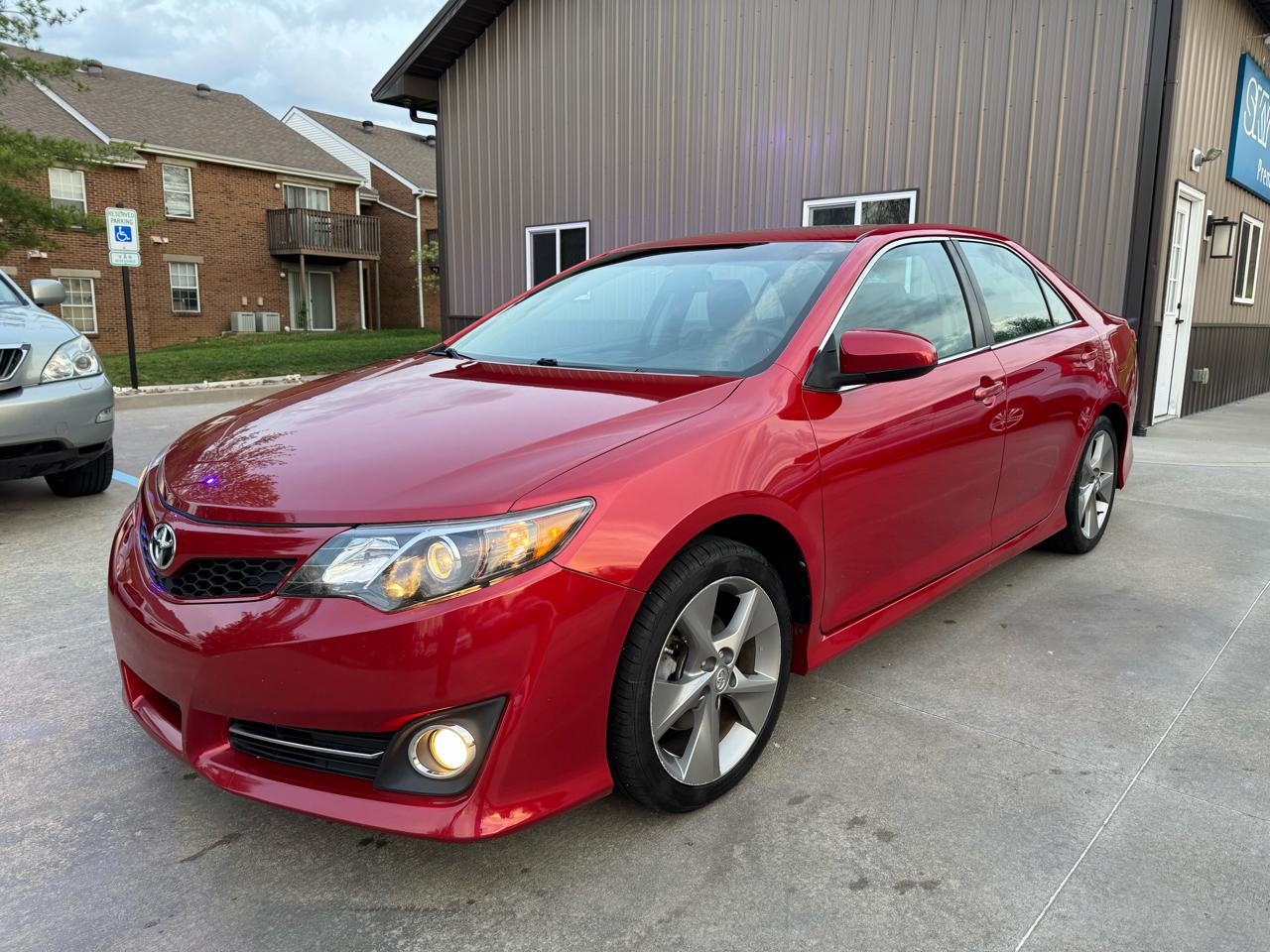 Toyota Camry 4dr Sdn V6 Auto SE (Natl) *Ltd Avail* 2014