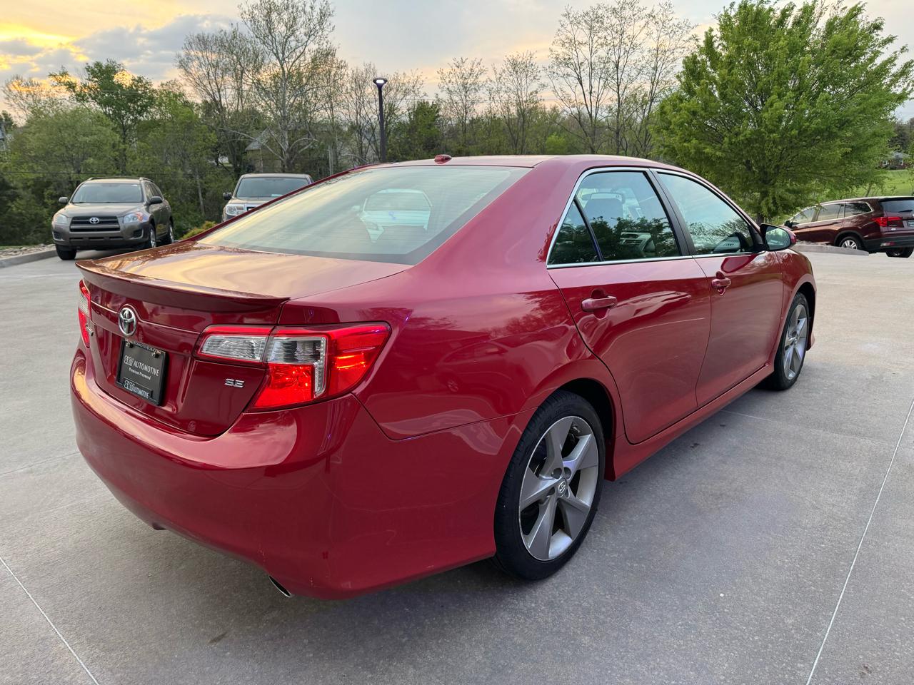 Toyota Camry 4dr Sdn V6 Auto SE (Natl) *Ltd Avail* 2014