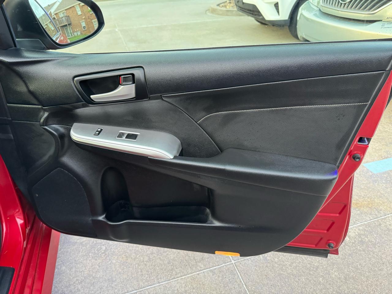 Toyota Camry 4dr Sdn V6 Auto SE (Natl) *Ltd Avail* 2014