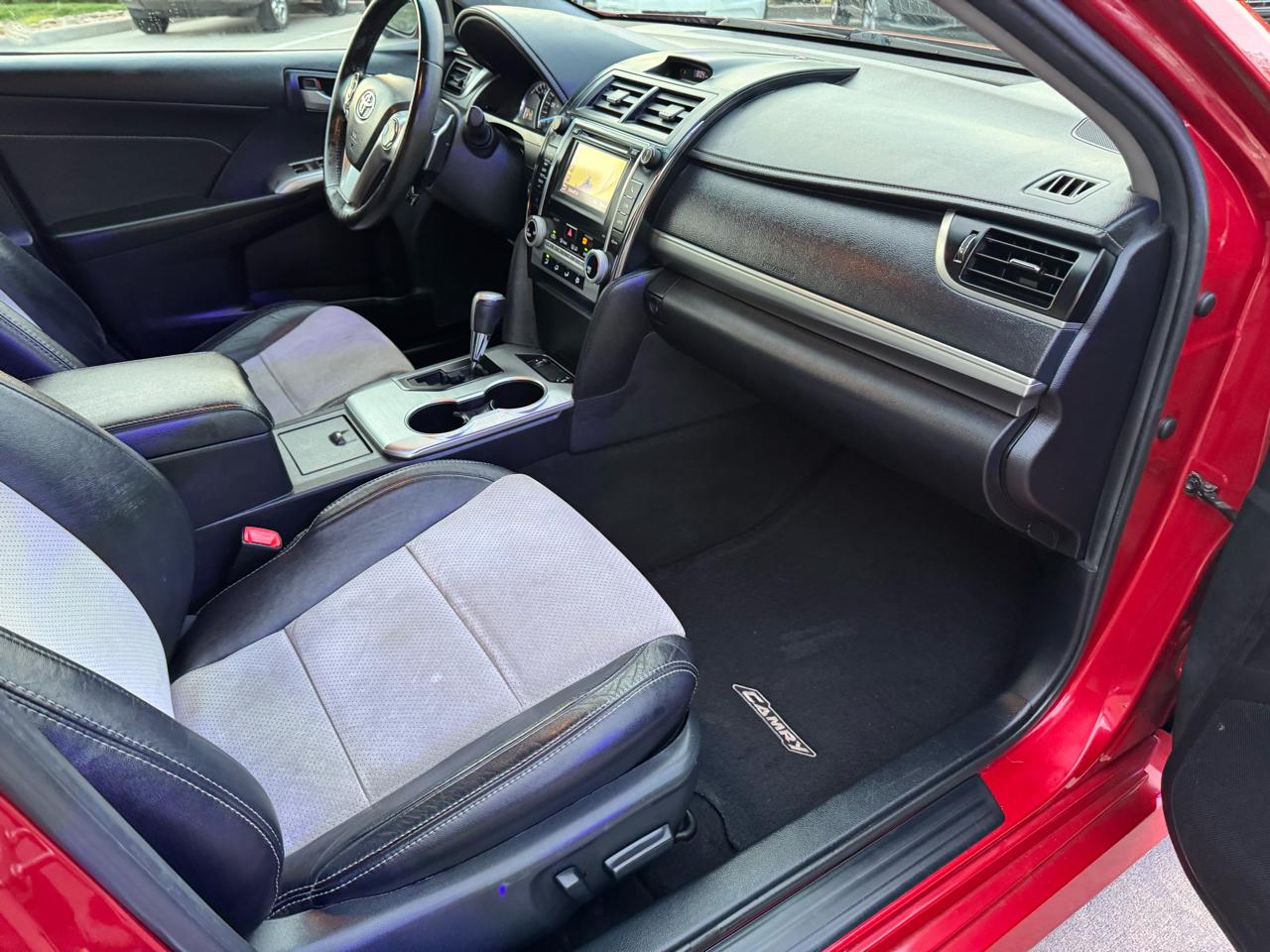 Toyota Camry 4dr Sdn V6 Auto SE (Natl) *Ltd Avail* 2014