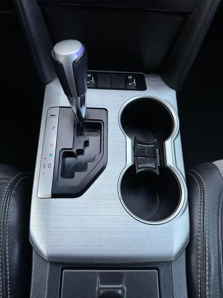 Toyota Camry 4dr Sdn V6 Auto SE (Natl) *Ltd Avail* 2014