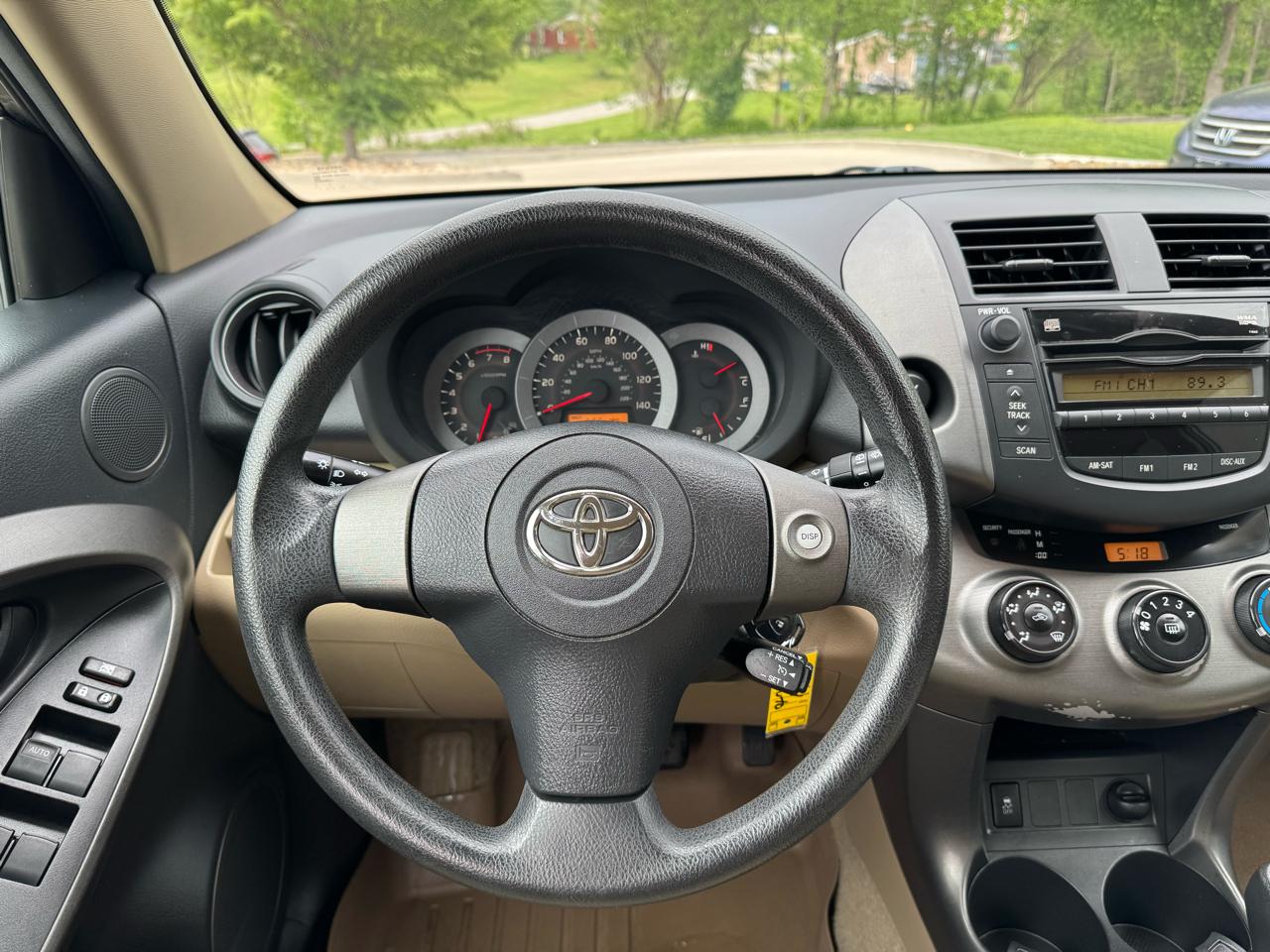 Toyota RAV4 4WD 4dr 4-cyl 4-Spd AT (Natl) 2011