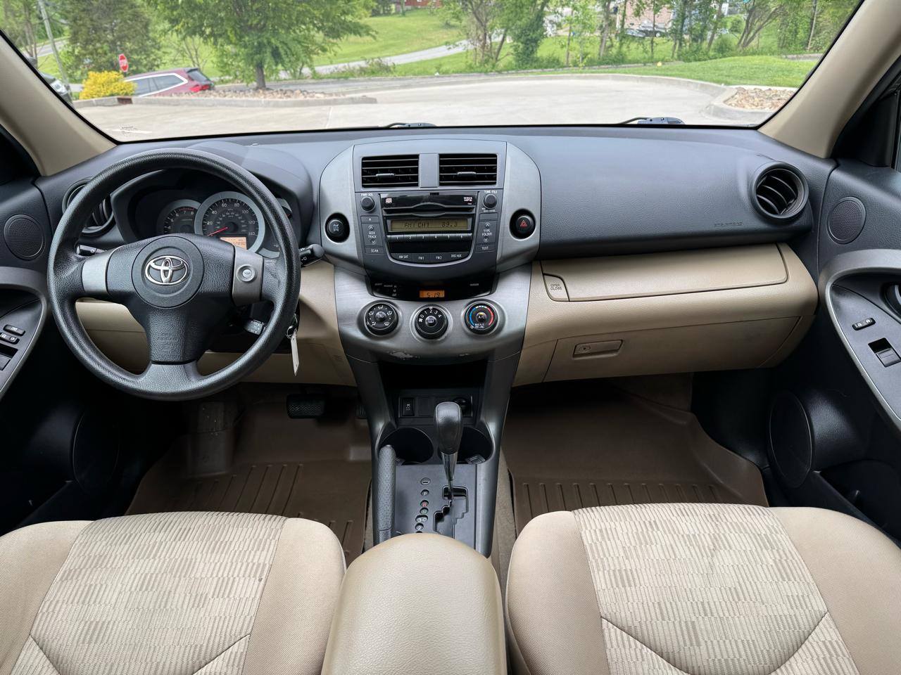 Toyota RAV4 4WD 4dr 4-cyl 4-Spd AT (Natl) 2011