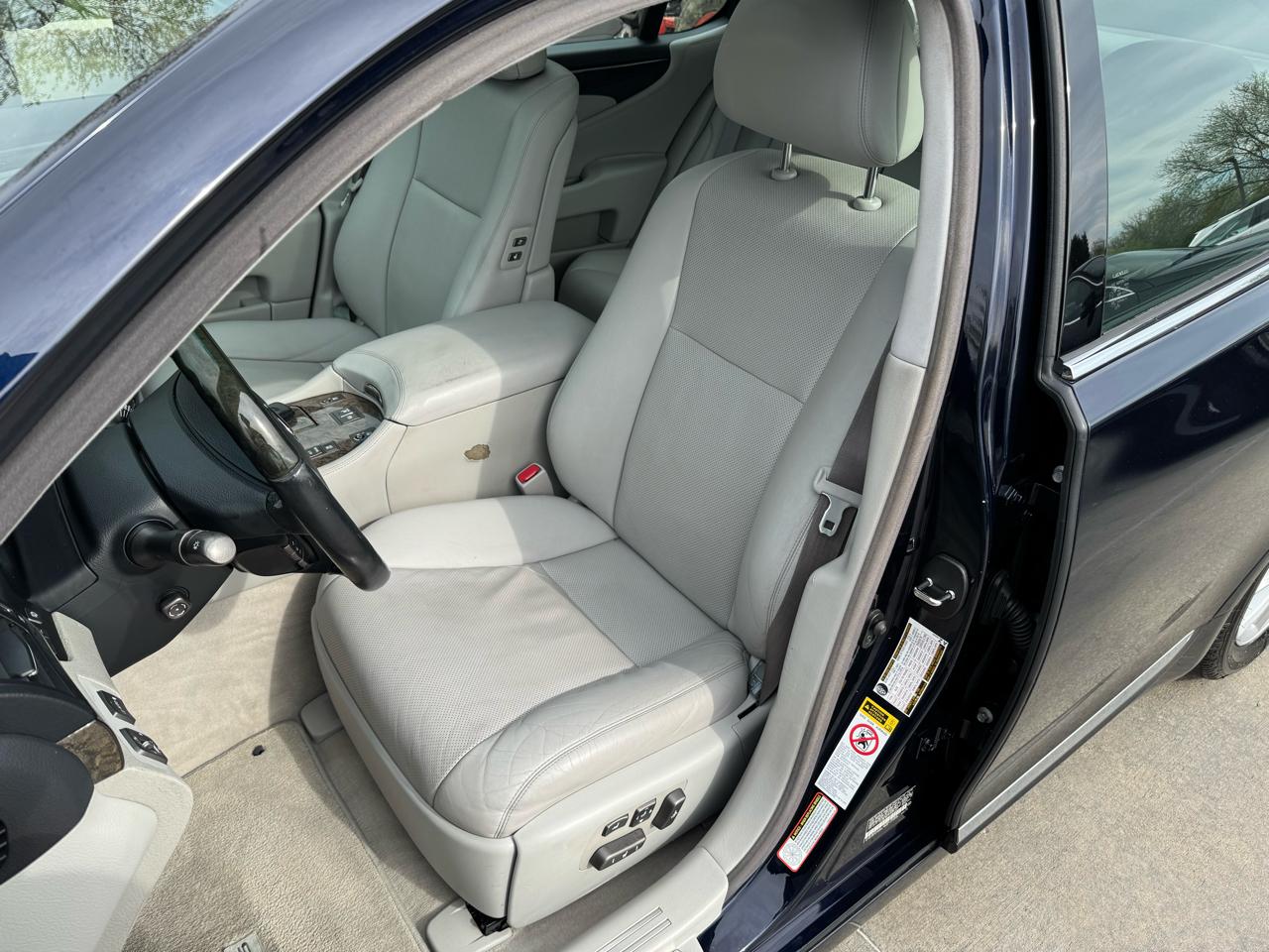 Lexus LS 460 4dr Sdn 2007