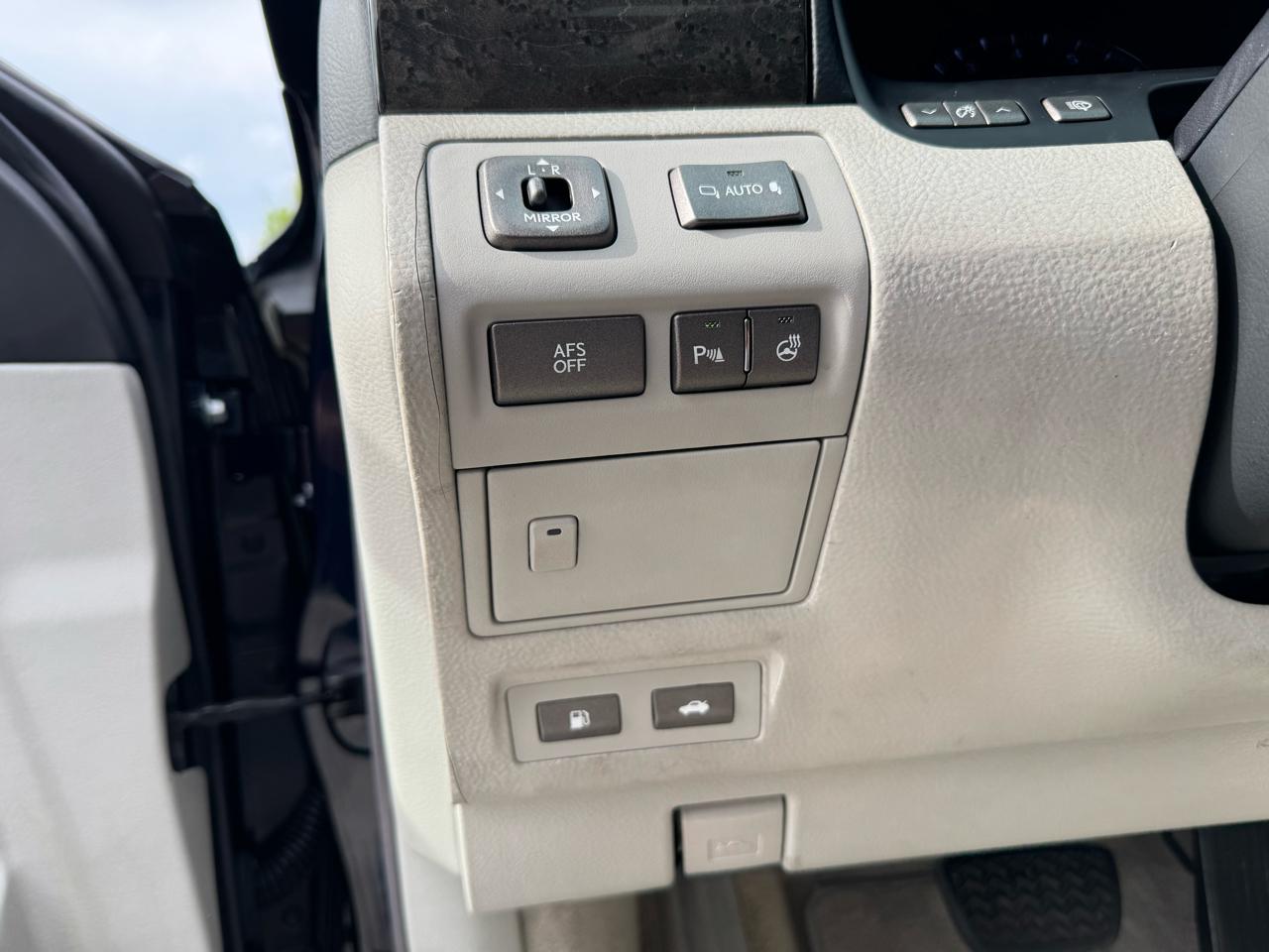 Lexus LS 460 4dr Sdn 2007