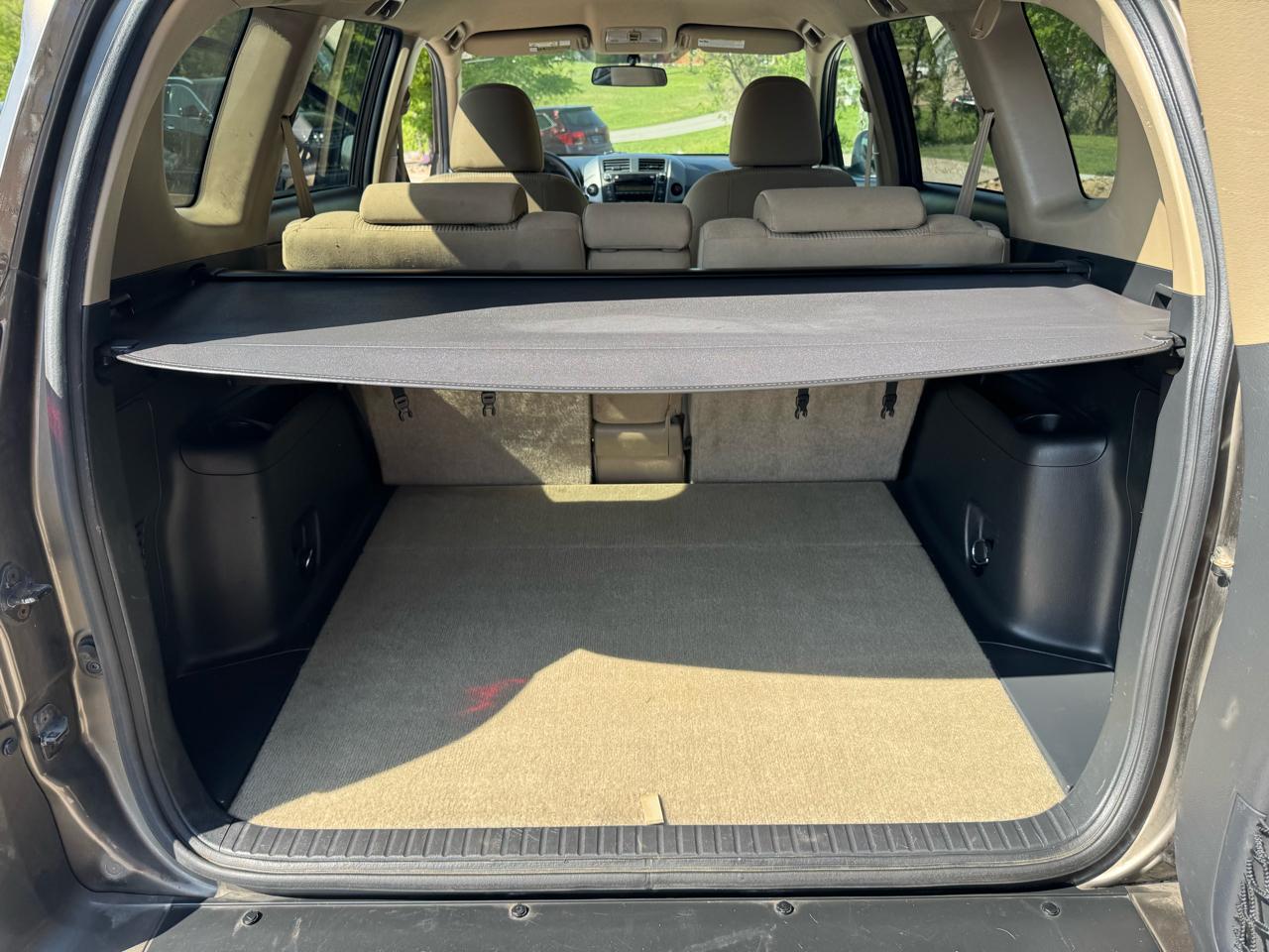 Toyota RAV4 4WD 4dr 4-cyl 4-Spd AT (Natl) 2010