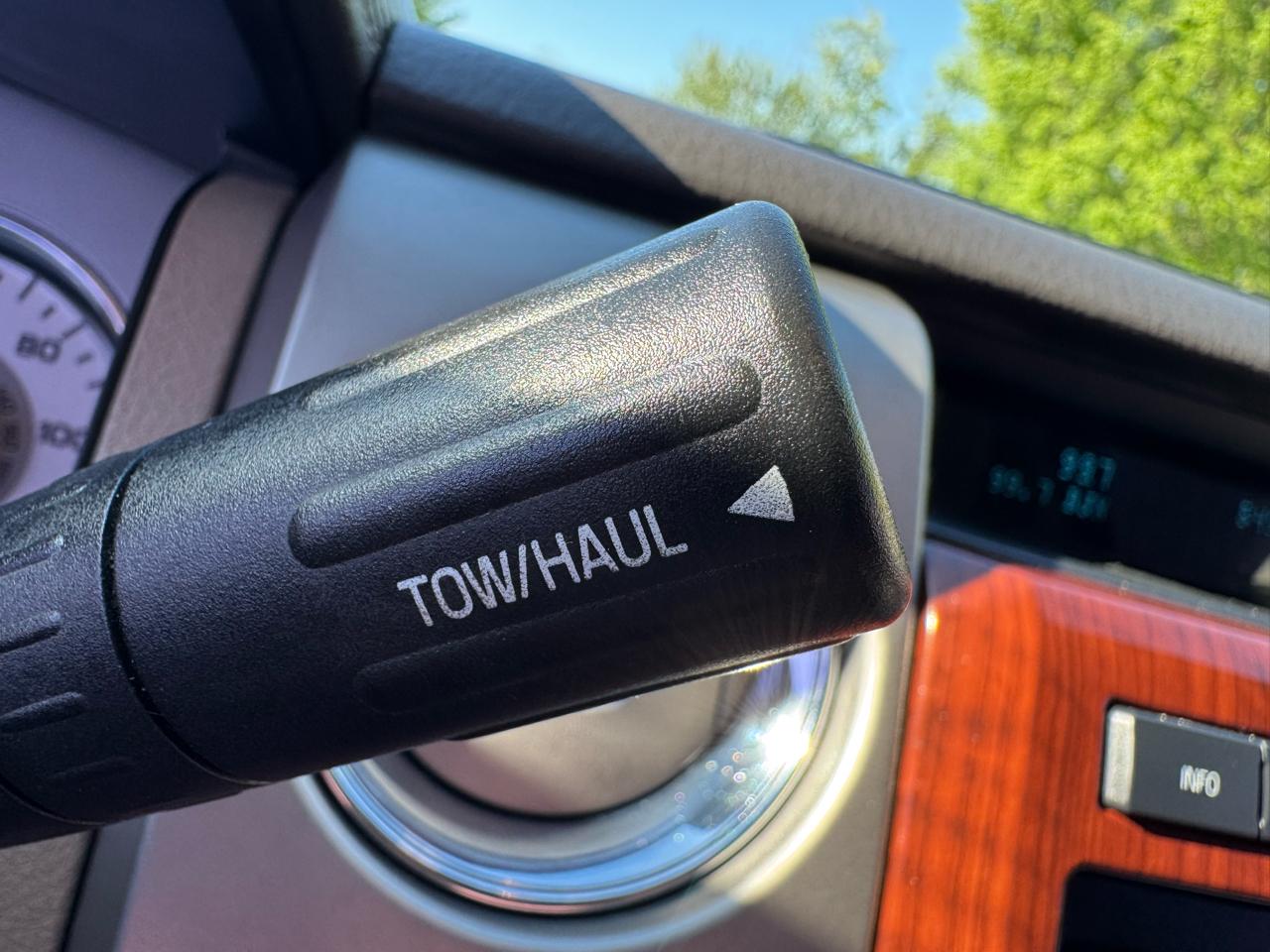 Ford F-150 4WD SuperCrew 145" XL 2010