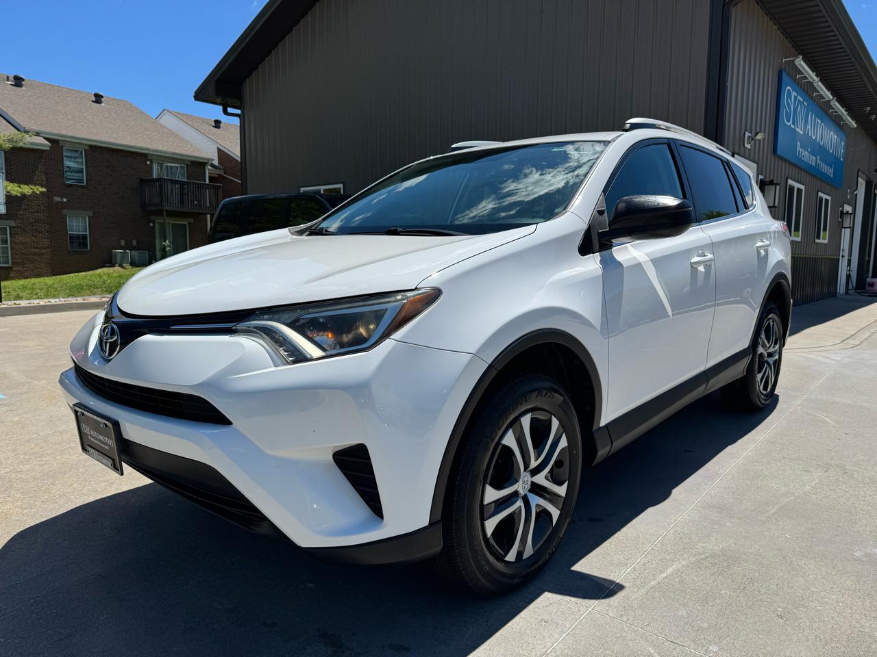 Toyota RAV4 AWD 4dr LE (Natl) 2016