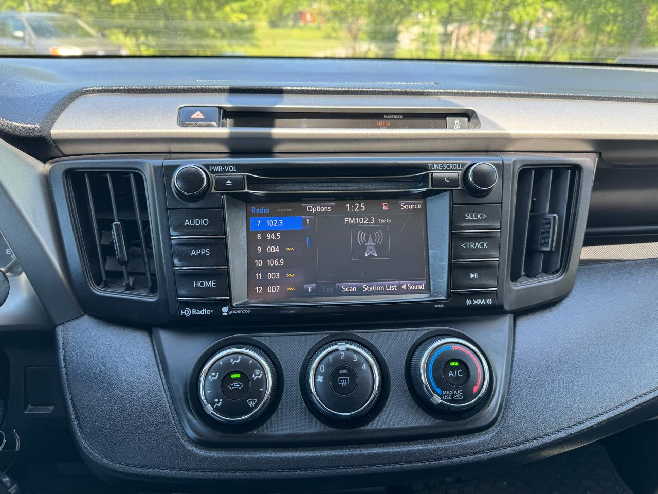 Toyota RAV4 AWD 4dr LE (Natl) 2016