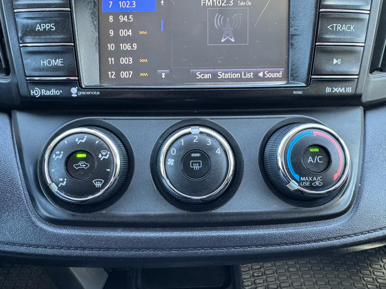 Toyota RAV4 AWD 4dr LE (Natl) 2016