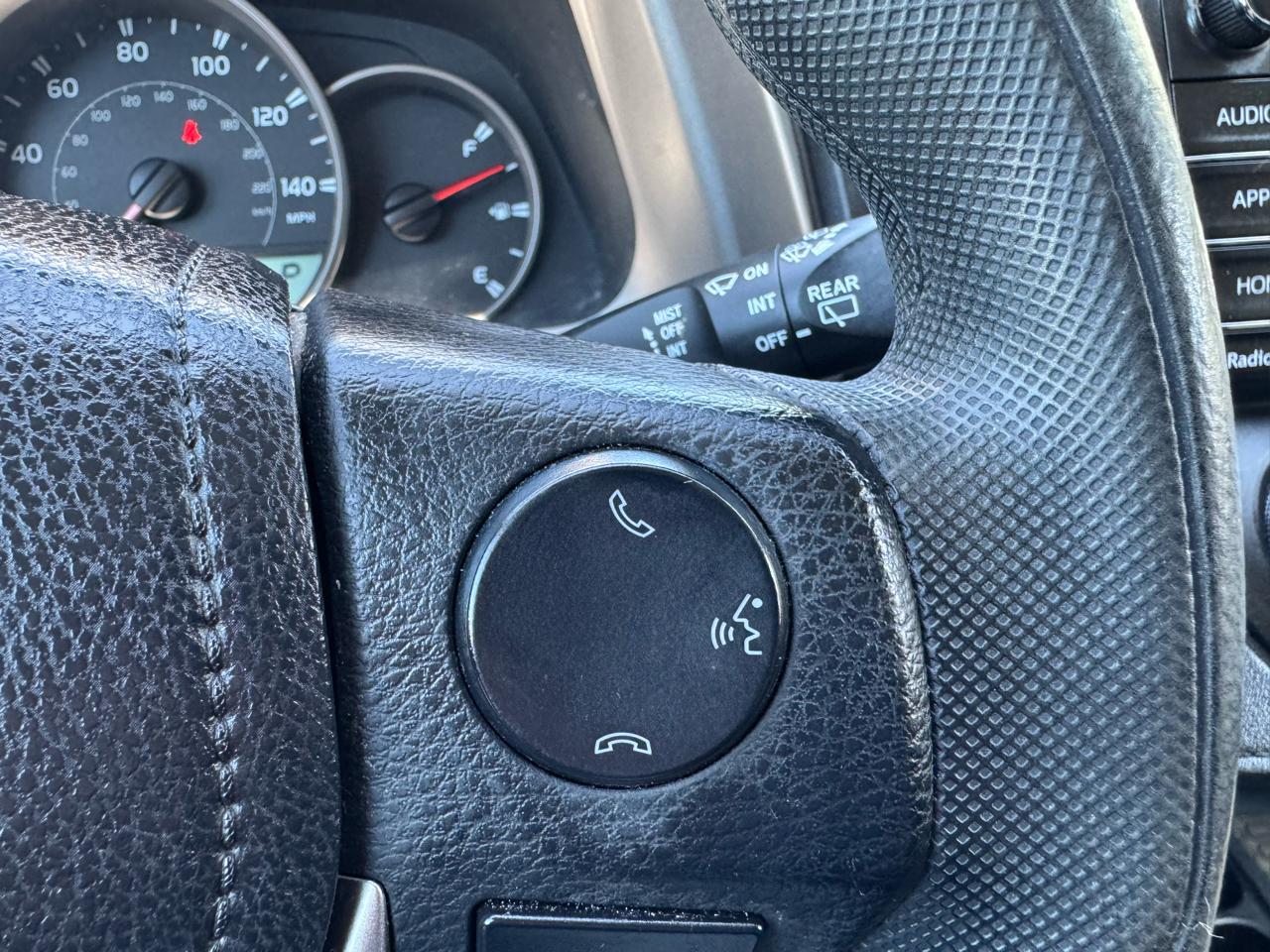 Toyota RAV4 AWD 4dr LE (Natl) 2016