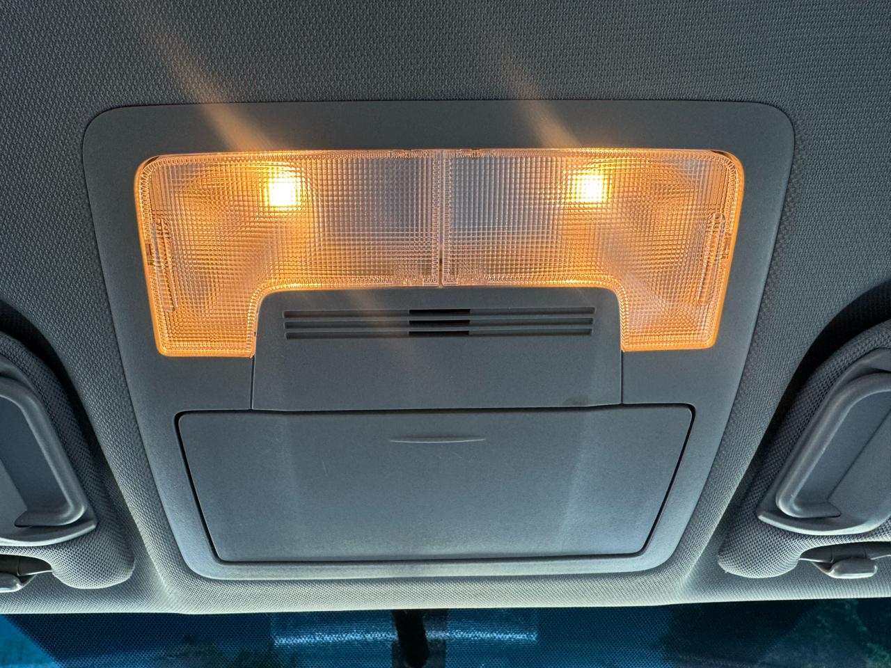 Toyota Camry 4dr Sdn I4 Auto LE (Natl) 2016